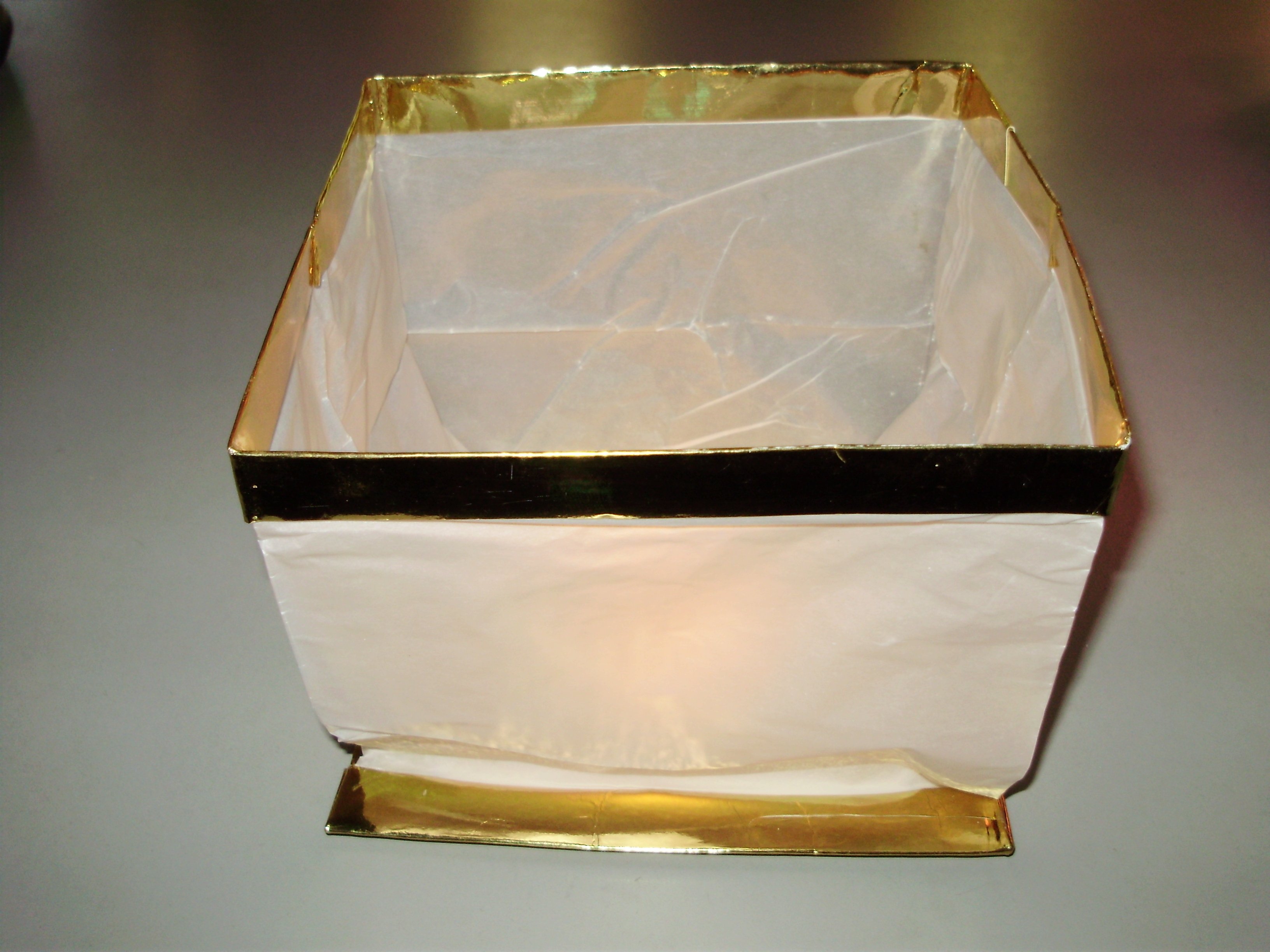 Water Lantern - Box